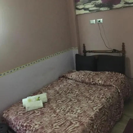 Spqr Bed and Breakfast 2*